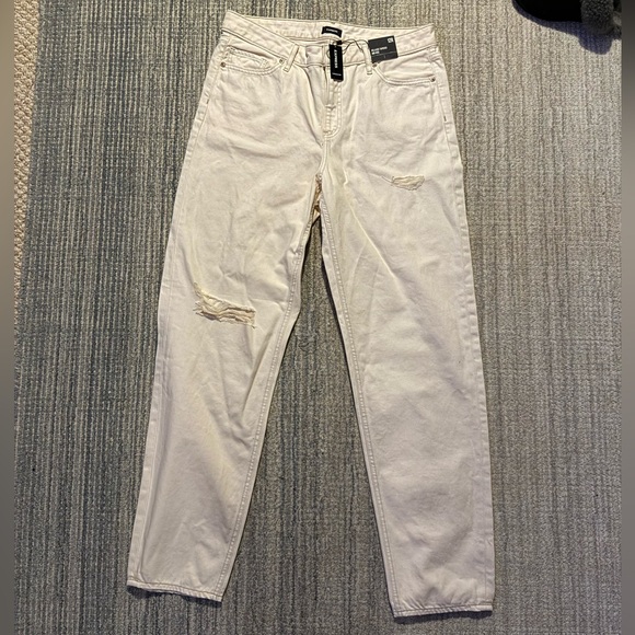 Express Relaxed Tapered Mid Rise Jean in Light Peach - NWT- Size 12R - Picture 3 of 13